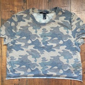 Forever 21 camo crop